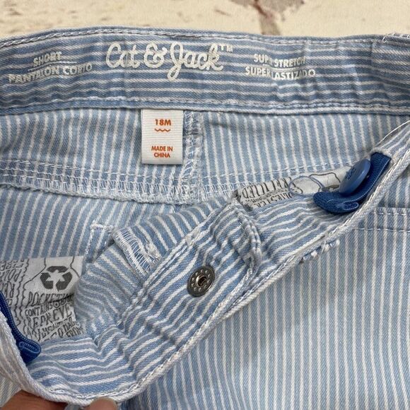 Cat & Jack cut-Off Shorts Size 18M - Picture 3 of 5